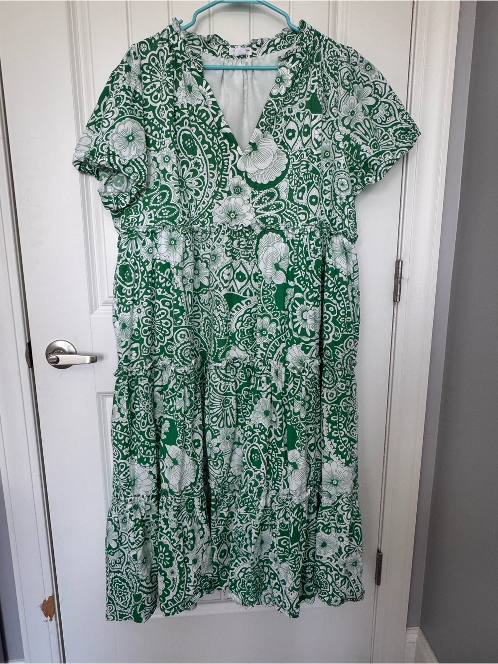 Chic Soul 2X Green White Floral Tiered Midi Dress Puff Sleeve Pockets